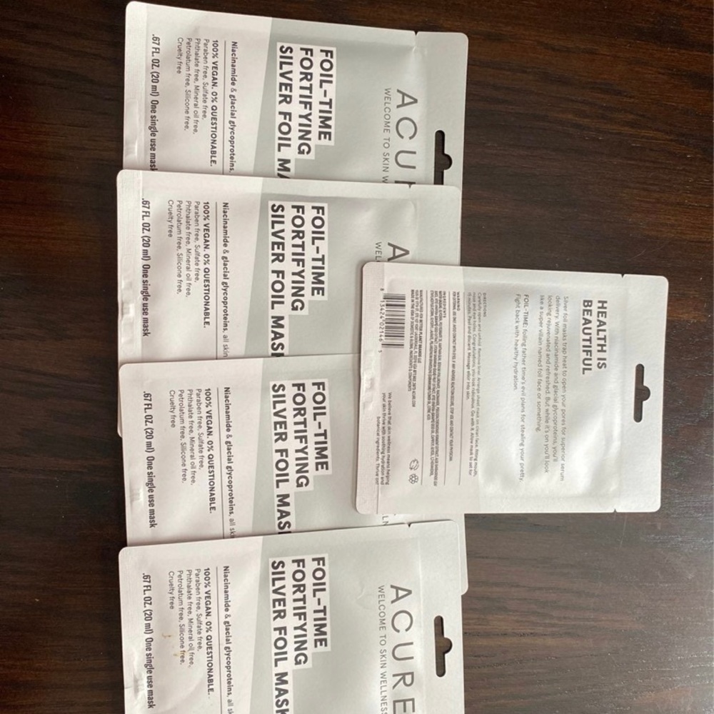 100% Vegan Lot of 5 foil time fortifying silver foil mask